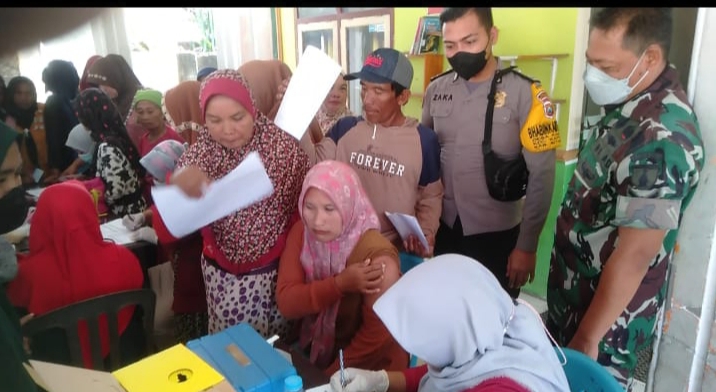 240 Warga Desa Kandang Terima Bansos BLT BBM, BPS dan PKH Bulan Desember 2022