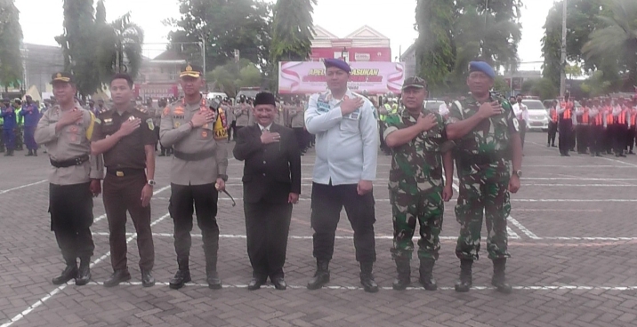 500 Peserta Apel Gelar Pasukan Operasi Lilin Tahun 2022 di Mapolres Situbondo