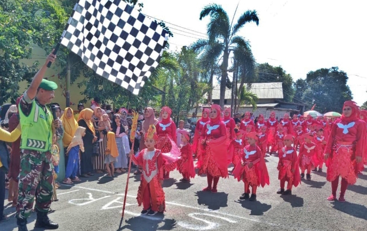 Rangkaian HUT Kemerdekaan RI ke 79 , Ada Pawai Budaya Kecamatan Mangaran Situbondo