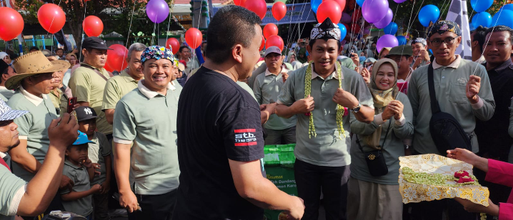 Antusiasme Peserta Jalan Santai Moderasi Beragama di Situbondo Berlangsung