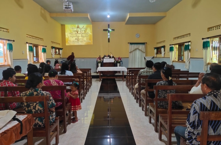 Babinsa Koramil 0823/08 Banyuputih Lakukan Pengamanan Ibadah Kenaikan Isa Al-Masih di GKJW