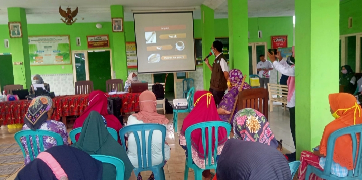 Babinsa Palangan Lakukan Giat Pendampingan Pelayanan Terpadu Lindungi Keluarga Beresiko Kesehatan