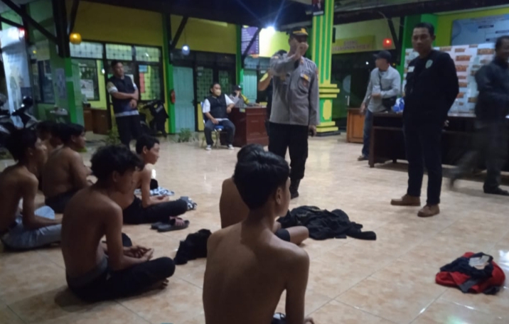 Belasan Siswa Asik Pesta Miras di Situbondo, Diamankan Forkopimca