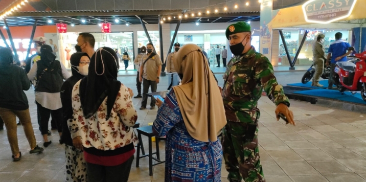 Dinas Kesehatan dan Tim