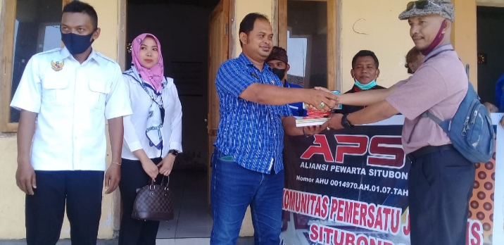 APSI Beri Bantuan Buku dan Alat Tulis Untuk TK dan PAUD