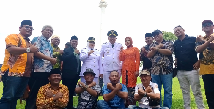 Bupati dan Wabup Situbondo Tancap Gas Rapat Zoom Meeting Bersama OPD