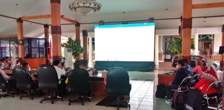 Bupati: Kalau Vaksinasi di Sekolah Belum Capai 100 Persen, Tutup Saja!!