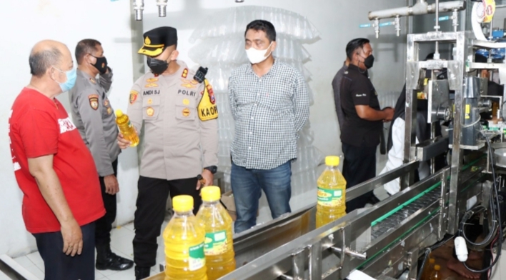 Kapolres Situbondo Warning Para Distributor  dan Repacker Minyak Goreng di Situbondo Agar Harga Sesu