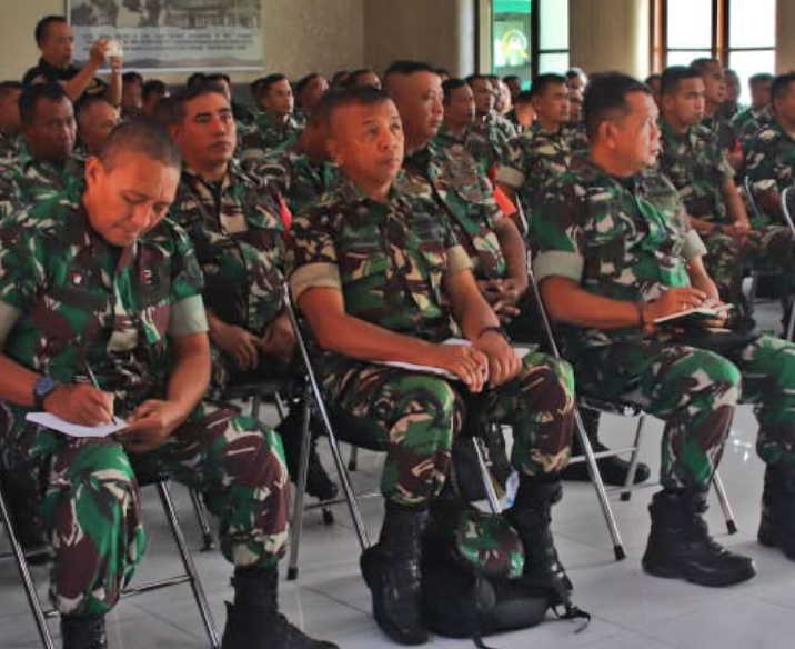 Dandim 0823 Situbondo Menggelar Jam Komandan, Tekankan Netralitas TNI dan Disiplin Prajurit