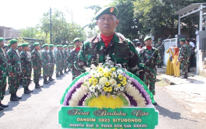 Dandim Pimpin Upacara Pemakaman Anggota Kodim 0823 Situbondo