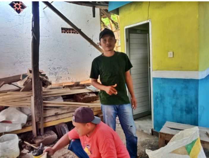 Dapat Bantuan Puluhan Jamban dari Pemerintah Kabupaten Situbondo
