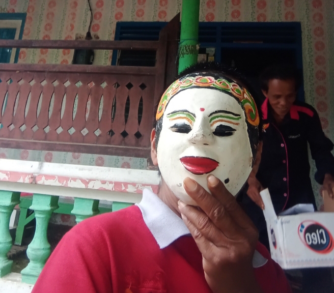 Di Desa Panji Kidul, Cak Tutun akan Membangun Akhlak Generasi Masa Kini dengan Filosofi Topeng