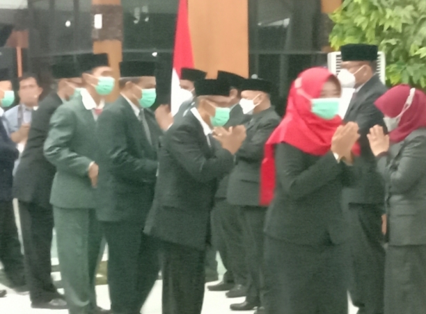55 Pejabat Kepala Sekolah dan Pengawas Dilantik dan Diambil Sumpahnya di Pendopo Situbondo