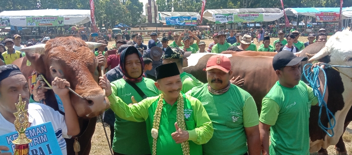 Dinas Kelautan dan Peternakan Situbondo Gelar Kontes Ternak di Alun-alun Besuki