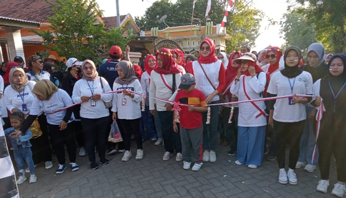 Puncak Acara HUT Kemerdekaan RI ke 78, Ditutup Dengan Acara Lomba Jalan Sehat Berhadiah