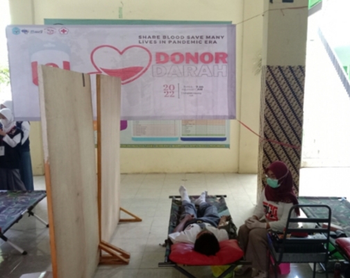 Donor Darah At SMA Negeri 1 Situbondo