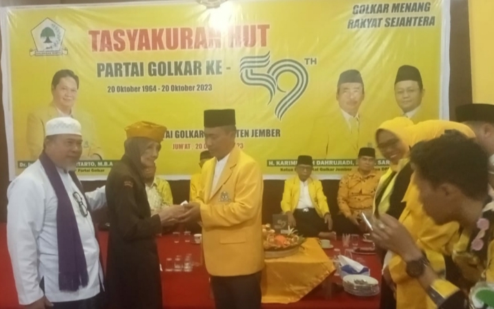 DPD Partai Golkar Jember Rayakan HUT Ke 59, Ziarah Dan Potong Tumpeng