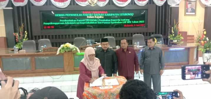 DPRD Situbondo Gelar Sidang Paripurna, Setujui Raperda Konstruksi Jadi Perda Definitif