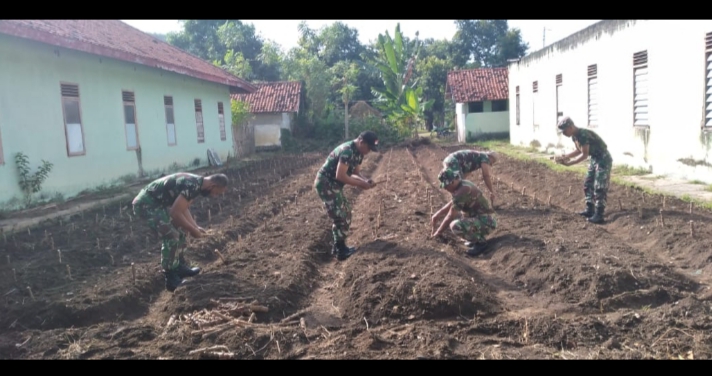 Eks Asrama 514 Situbondo Disulap Jadi Lahan Pertanian