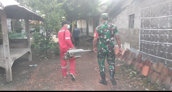 Antisipasi dan Cegah Meluasnya DBD , Forkopimca Jangkar Lakukan Fogging