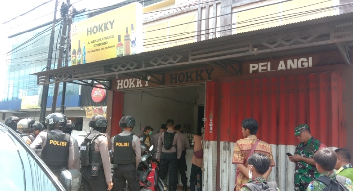 Forkopimka Beserta Sat Samapta Polres Situbondo Cek Ijin Penjual Minuman Keras