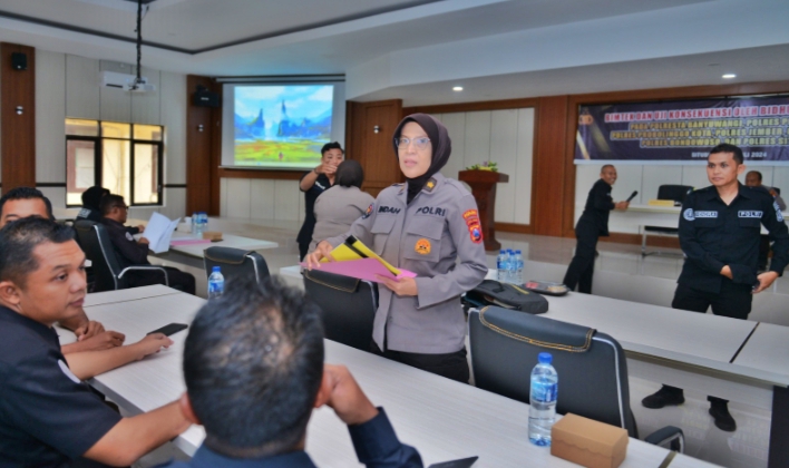 Bidang Humas Polda Jatim  Gelar Bimtek dan Uji Konsekuensi di Polres Situbondo