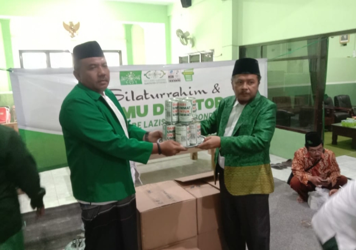 Pengurus Cabang NU Situbondo Gelar Upacara HUT Kemerdekaan RI ke 77 di Halaman Kantor PCNU