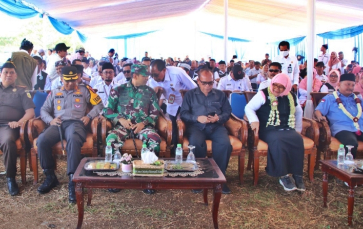 Letkol Inf Alexander Bersama Forkopimda Hadiri Kegiatan Groundbreaking Pembangunan GOR Bung Karna