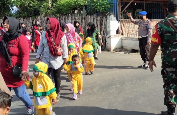 HIMPAUDI Situbondo Masih Bersemangat 45 Gelar Gerak Jalan Santai HUT Kemerdekaan RI ke 77