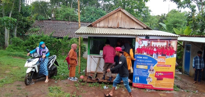 Dukung Kegiatan PJJ SMK Daerah Situbondo, Kades Kayumas Siap Bantu Pembangunan Ruang Kelas