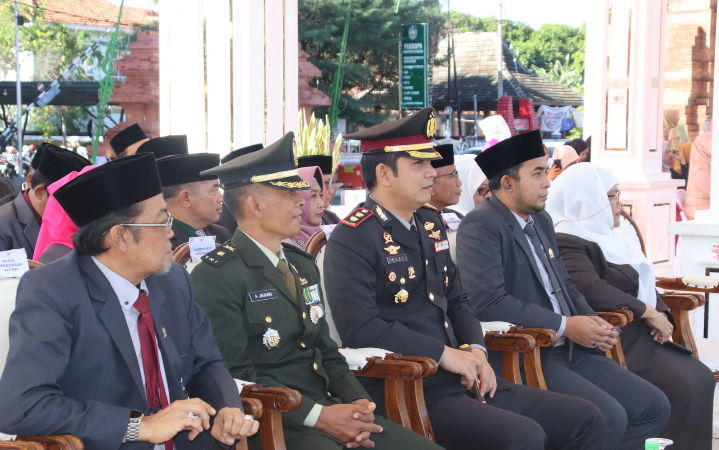 Kasdim 0823 Situbondo Hadiri Upacara Peringatan Hari Ibu Sedunia