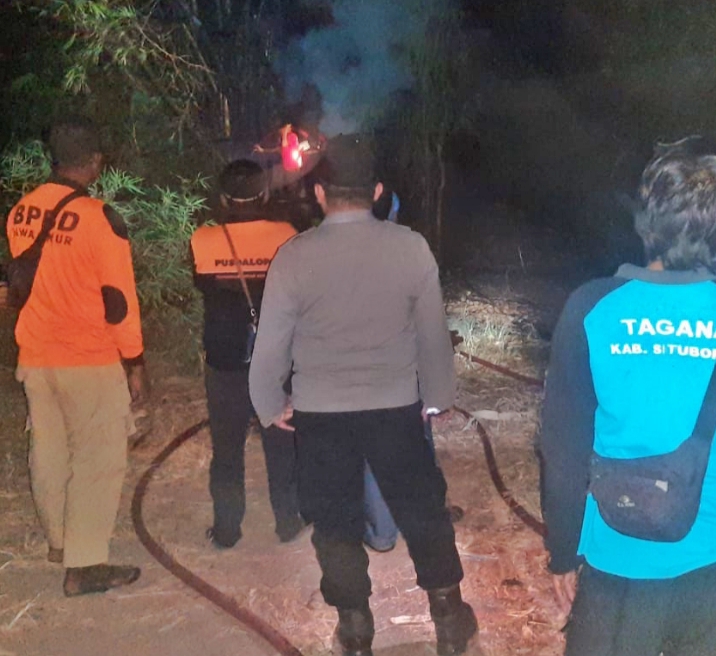 Kebakaran Tiga Rumpun Bambu di Desa Tanjung Kamal Kecamatan Mangaran
