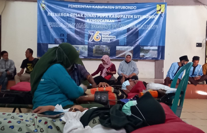 76 Tahun Bhakti PUPR Sigap Membangun Negeri, Keluarga Besar Dinas PUPR Situbondo Gelar Donor Darah