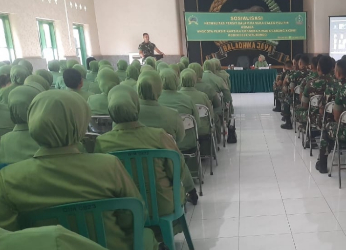 Kepada Anggota, PNS Kodim dan Ibu - ibu Persit Kartika Chandra Kirana
