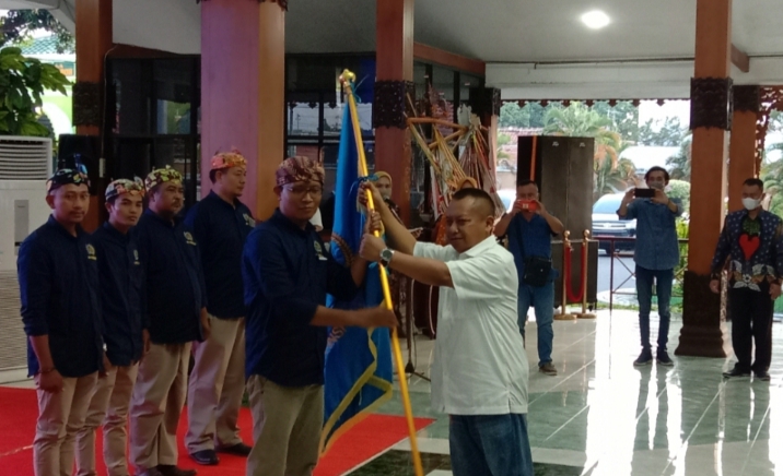 Ketua PWI Jatim Melantik Ketua PWI Persiapan Kabupaten Situbondo Beserta Para Pengurus Periode 2022
