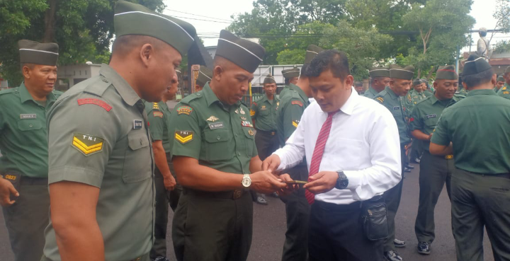 Kodim 0823/Situbondo Gelar Pemeriksaan Handphone Personel