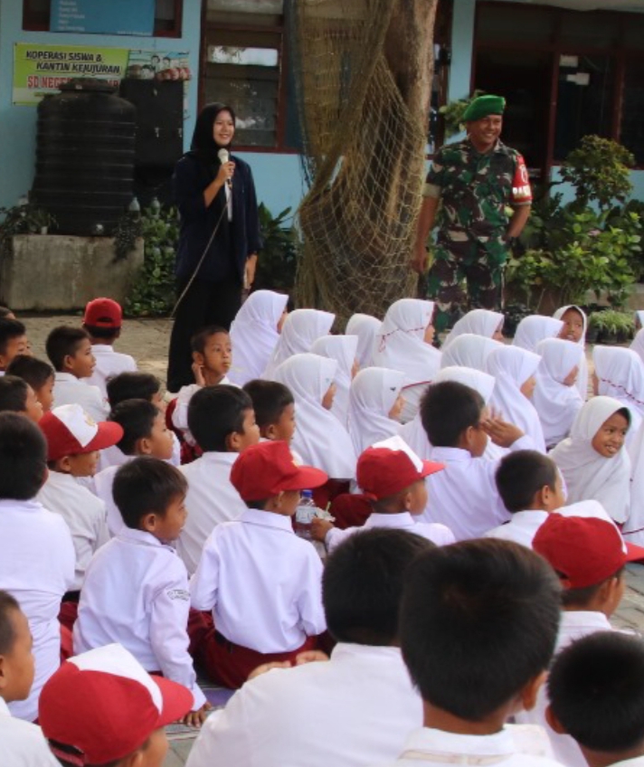 Kolaborasi Mahasiswa UNARS Situbondo dan Babinsa Koramil 0823-02/Panji