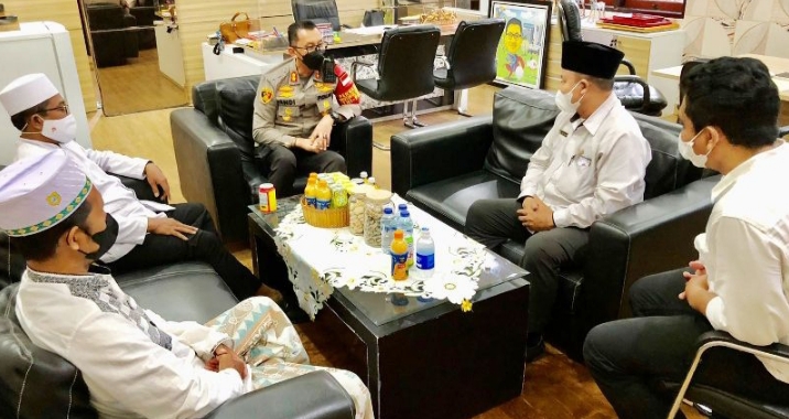Kapolres Situbondo Silaturahmi dengan Dewan Mesjid Indonesia