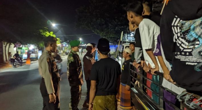 Koramil 0823/09 Jangkar Laksanakan Patroli Gabungan di Malam Takbiran Idul Fitri 1444 H