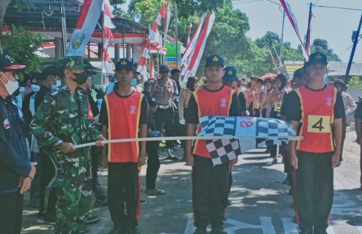 Koramil Asembagus Situbondo Lakukan Pengamanan Giat Gerak Jalan Agustusan