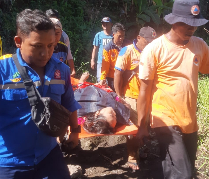 Namun Apa Daya, Tembok Ambruk, Wanita Muda di Situbondo ini Terjun ke Sungai