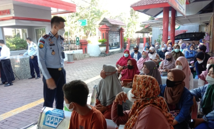 Para Keluarga Warga Binaan Lakukan Kunjungan Tatap Muka Transisi Masa Pandemi Covid-19
