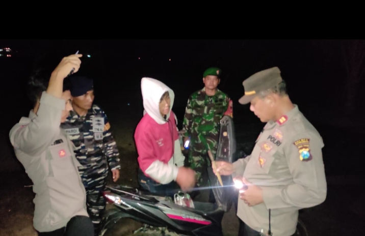 Patroli Gabungan TNI Polri Gelar Operasi