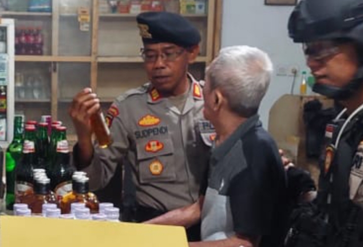 Patroli Perintis Presisi Polres Situbondo Razia Peredaran Miras