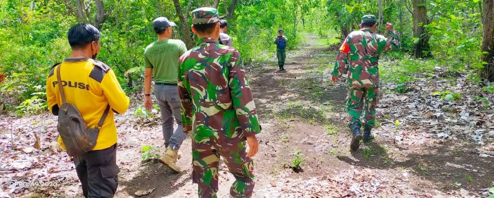 Patroli Petugas Gabungan di Hutan Baluran Situbondo