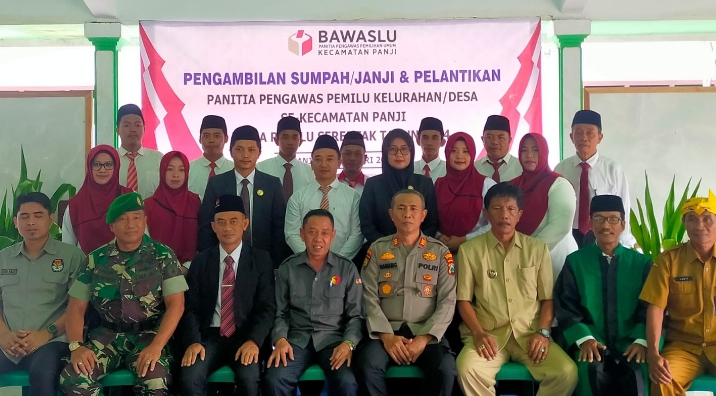 Pelantikan dan Pengambilan Sumpah Anggota PKD se -Kecamatan Panji di Balai Desa Tokelan