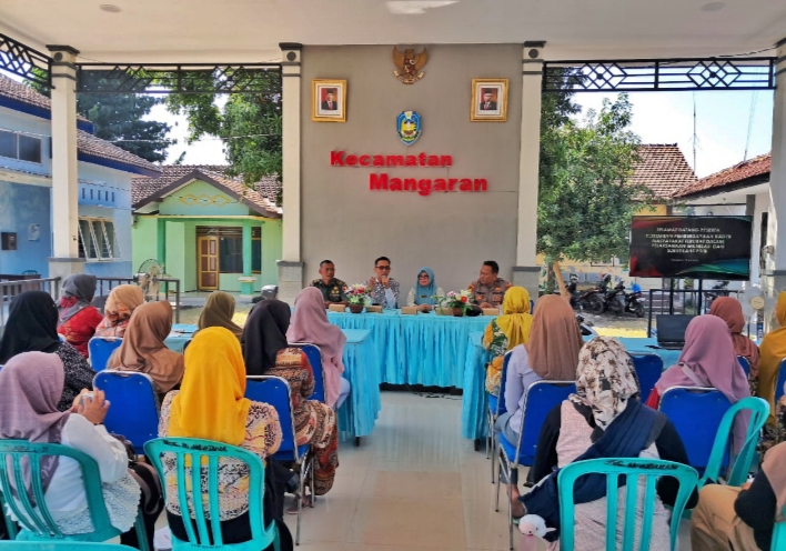 Batuud Koramil 0823/04 Mangaran Pelda Sukardi Galang Sinergi Kader Masyarakat untuk Imunisasi & PD3I