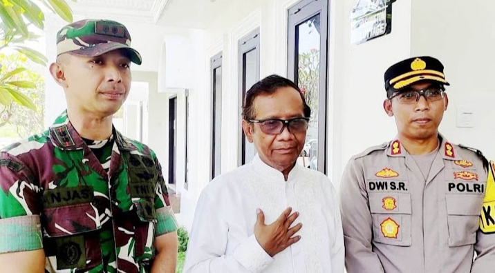 Menko Polhukam RI Mahfud MD Apresiasi Pengamanan Arus Mudik di Pantura Situbondo