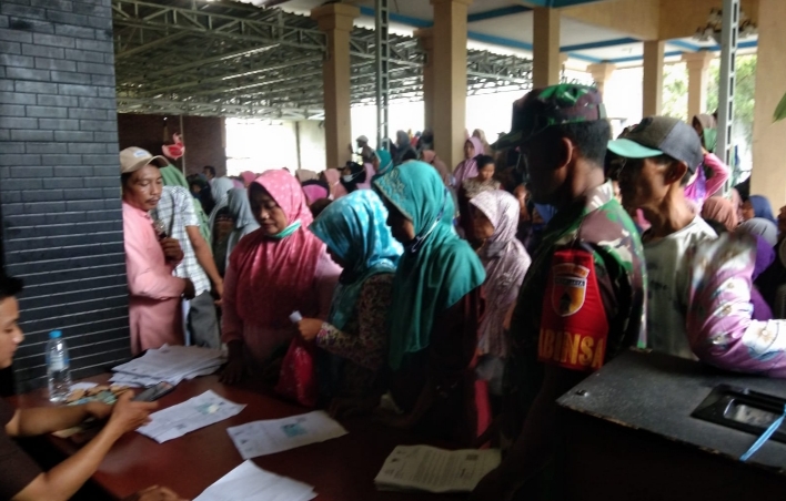 Penyaluran Bansos BLT BBM, BPS dan PKH Tahap II Tahun 2022 di Kecamatan Banyuglugur