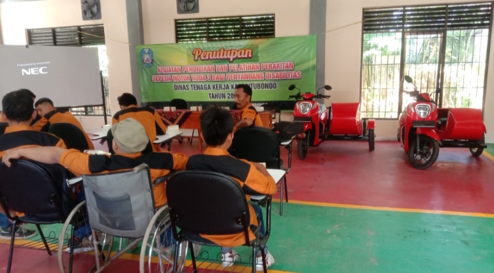 Puluhan Disabilitas Ikut Pelatihan Perakitan Motor Roda Tiga di Situbondo